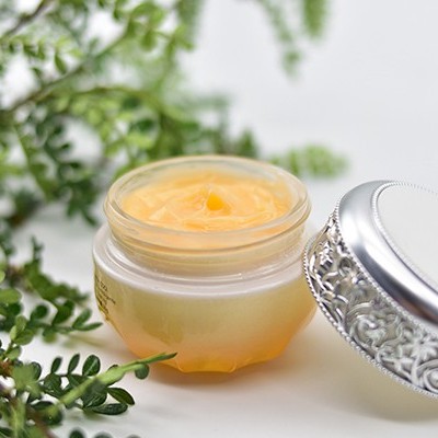 化妝品代加工國內外的優(yōu)缺點