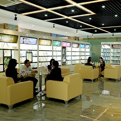 國(guó)內(nèi)化妝品OEM加工商機(jī)無限