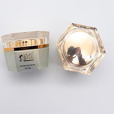 護(hù)膚品加工廠(chǎng)：緊致面膜守護(hù)年輕