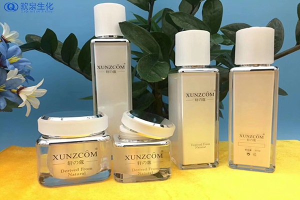 護(hù)膚品廠家:冬季皮膚容易干癢怎么解決？